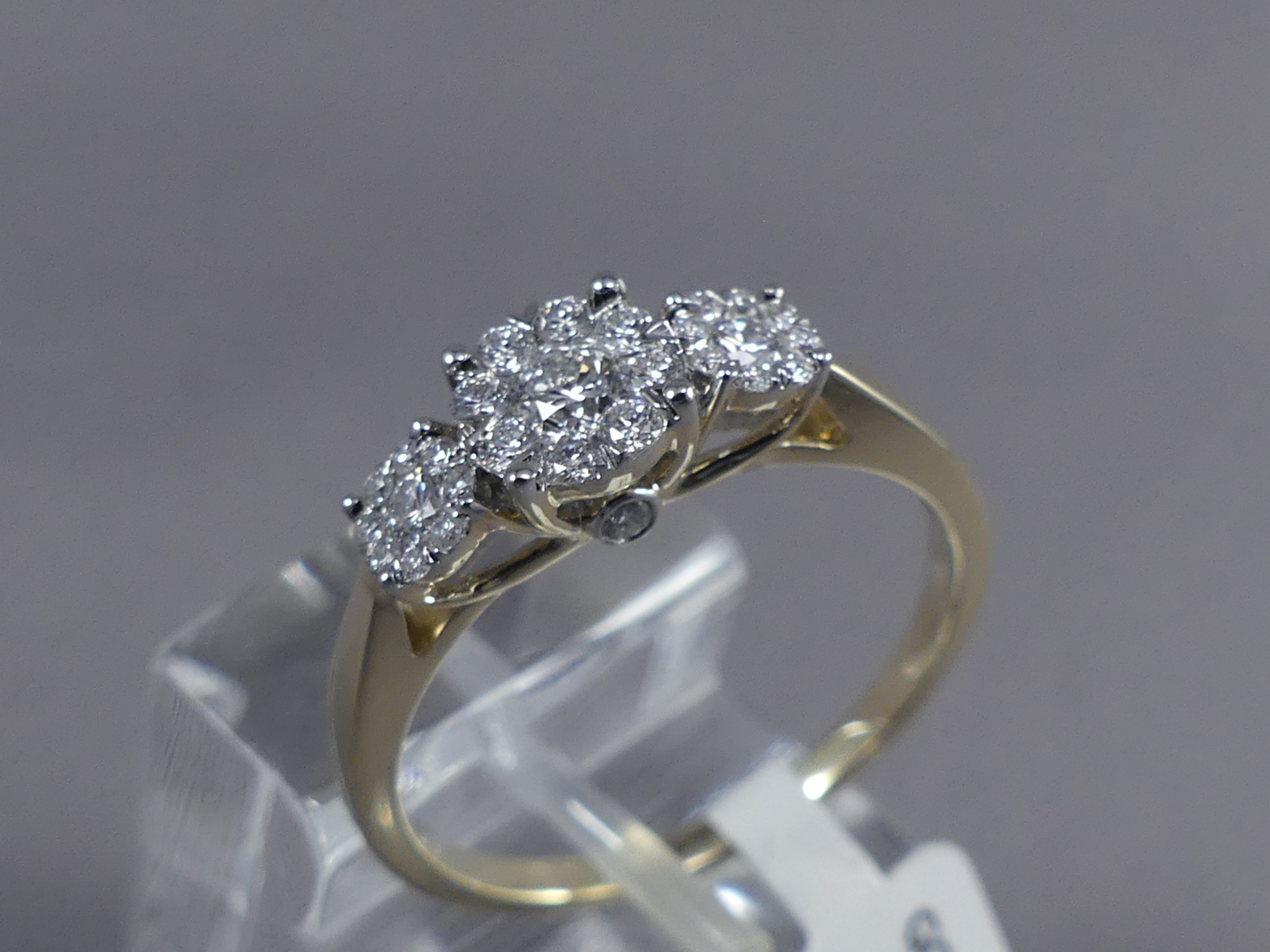 Onaangeroerd weefgetouw Verbinding verbroken Bicolor verlovingsring diamant | Juwelier Helmond