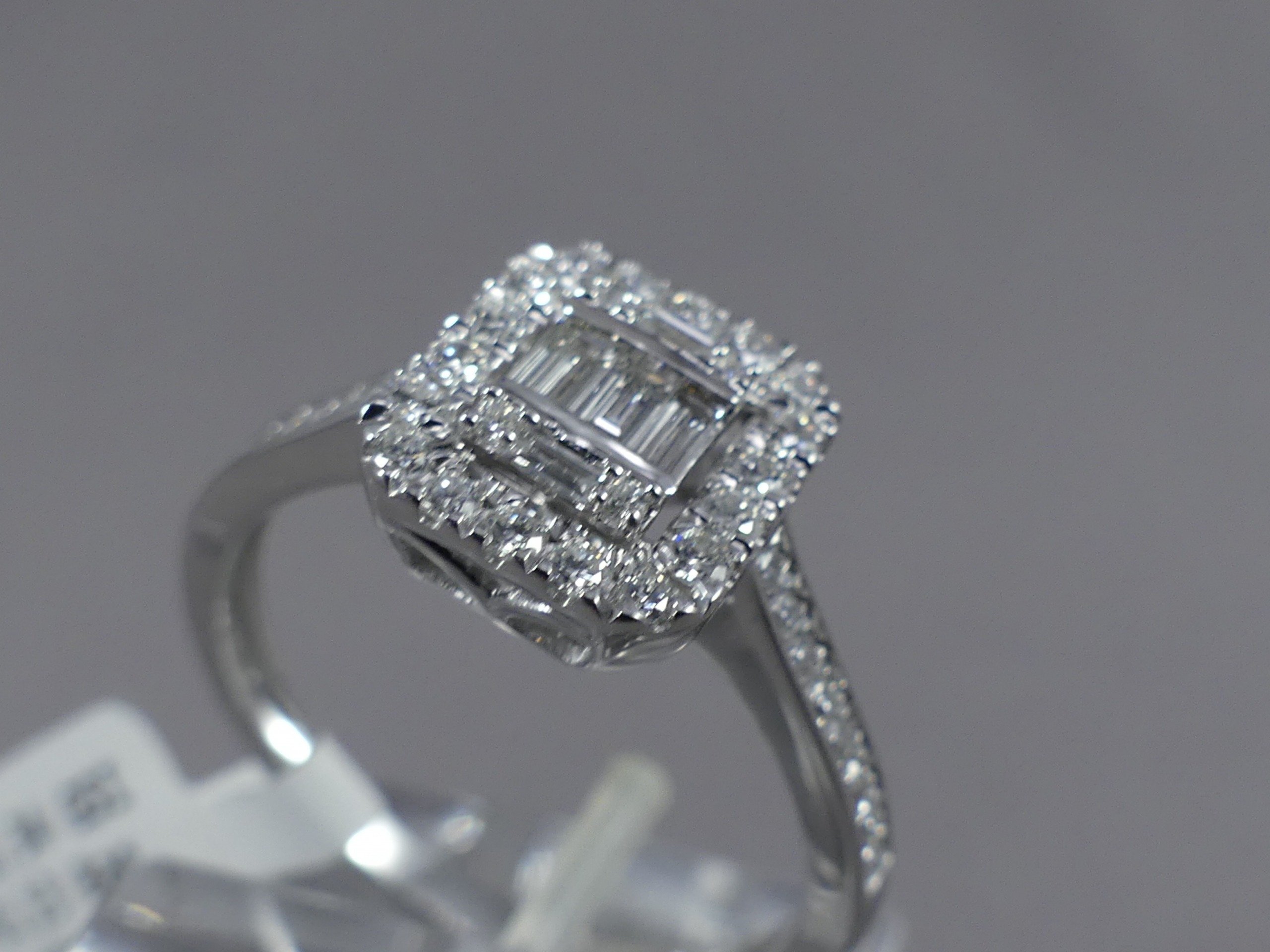regenval Oordeel annuleren Diamanten ring | Juwelier Helmond