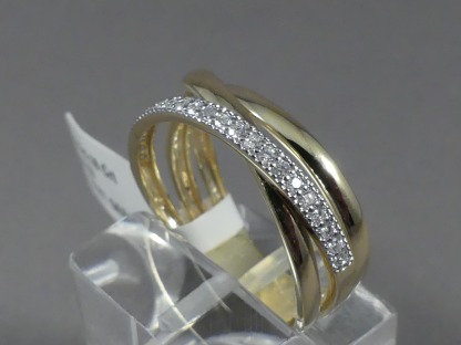 Wikkelring met diamant