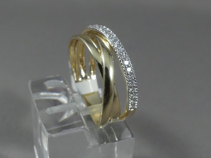 Wikkelring met diamant