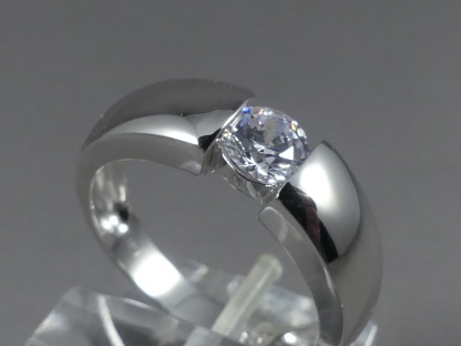 Zilveren ring met zirconia