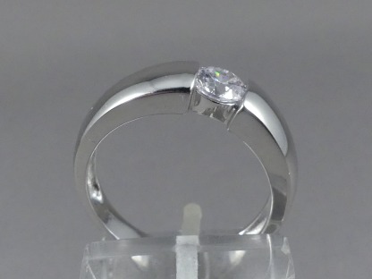 Zilveren ring met zirconia