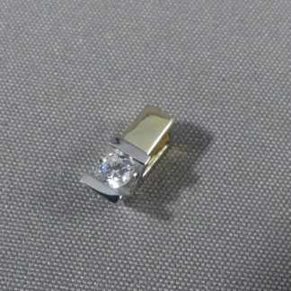 Gouden hanger diamant