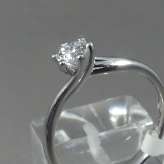 verlovingsring witgoud