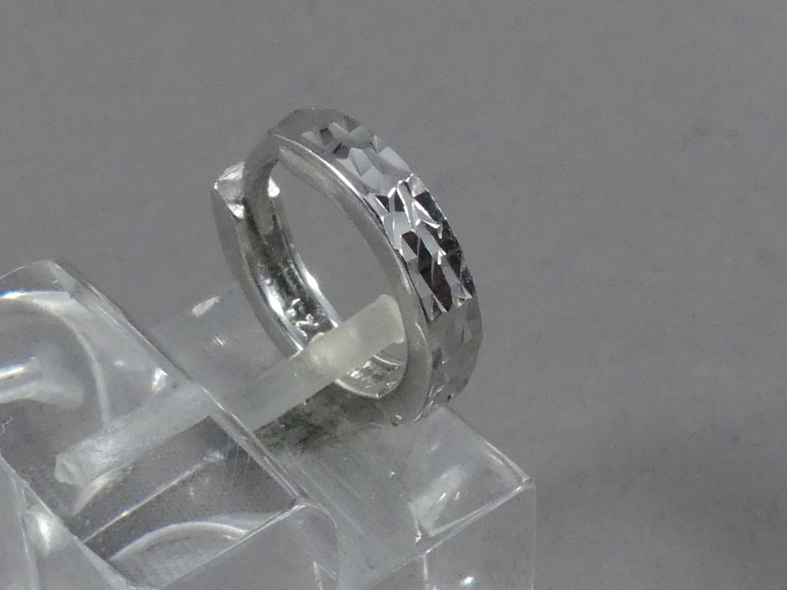 klapoorringen gediamanteerd 14 mm