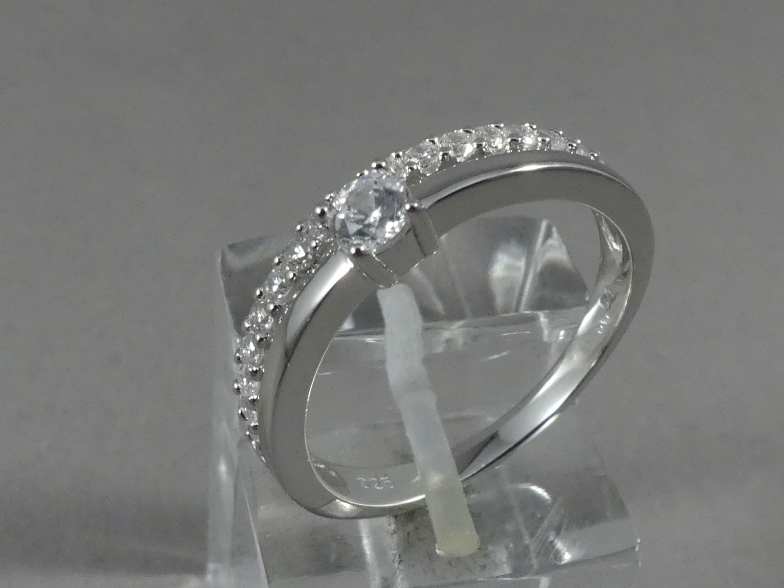 Ring zirconia glans