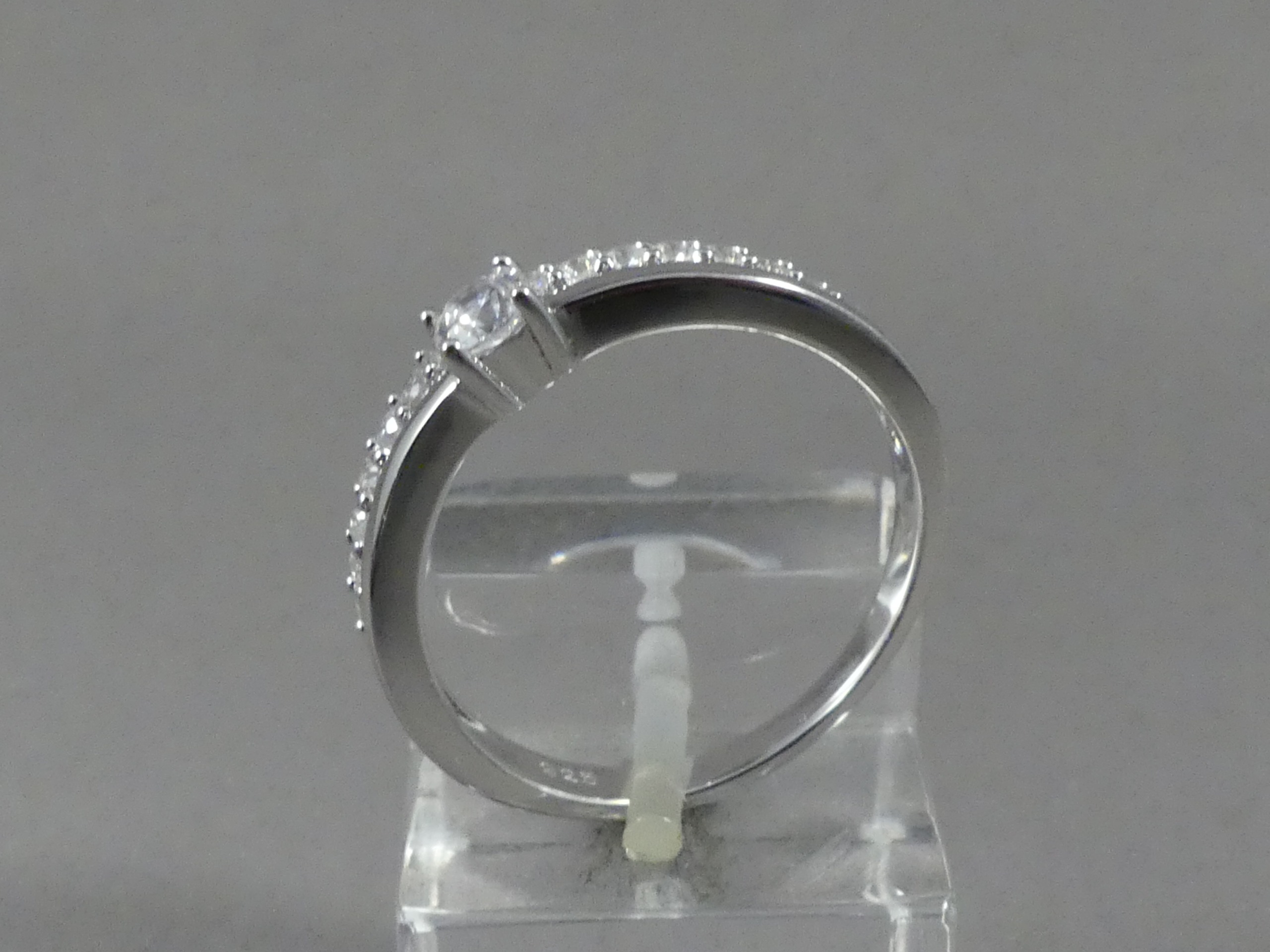 Ring zirconia glans