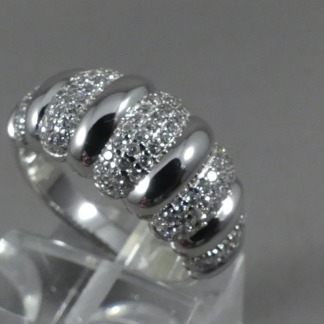 Ring zirconia glans
