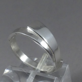 Handgemaakte damesring zilver