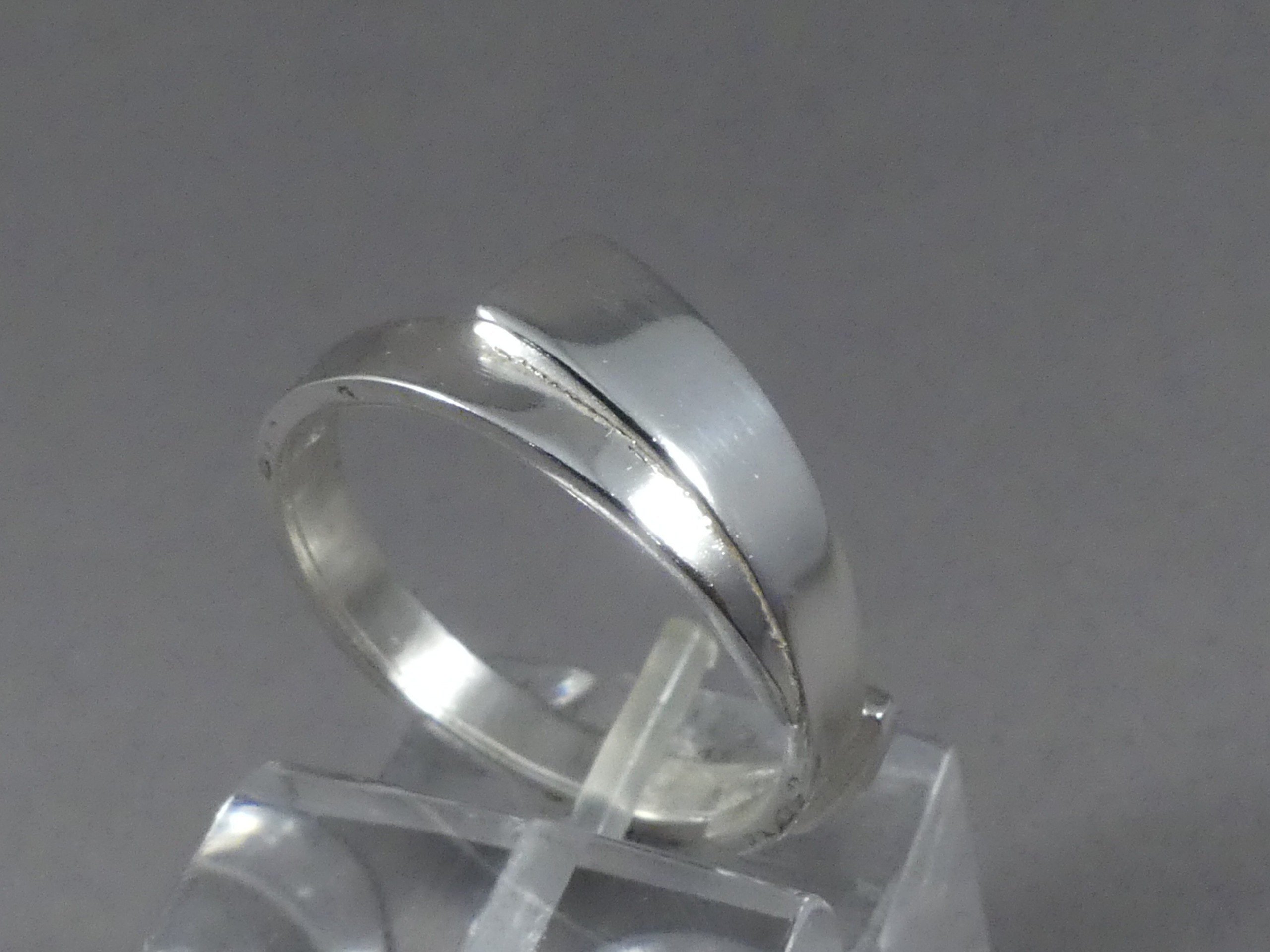 Handgemaakte damesring zilver