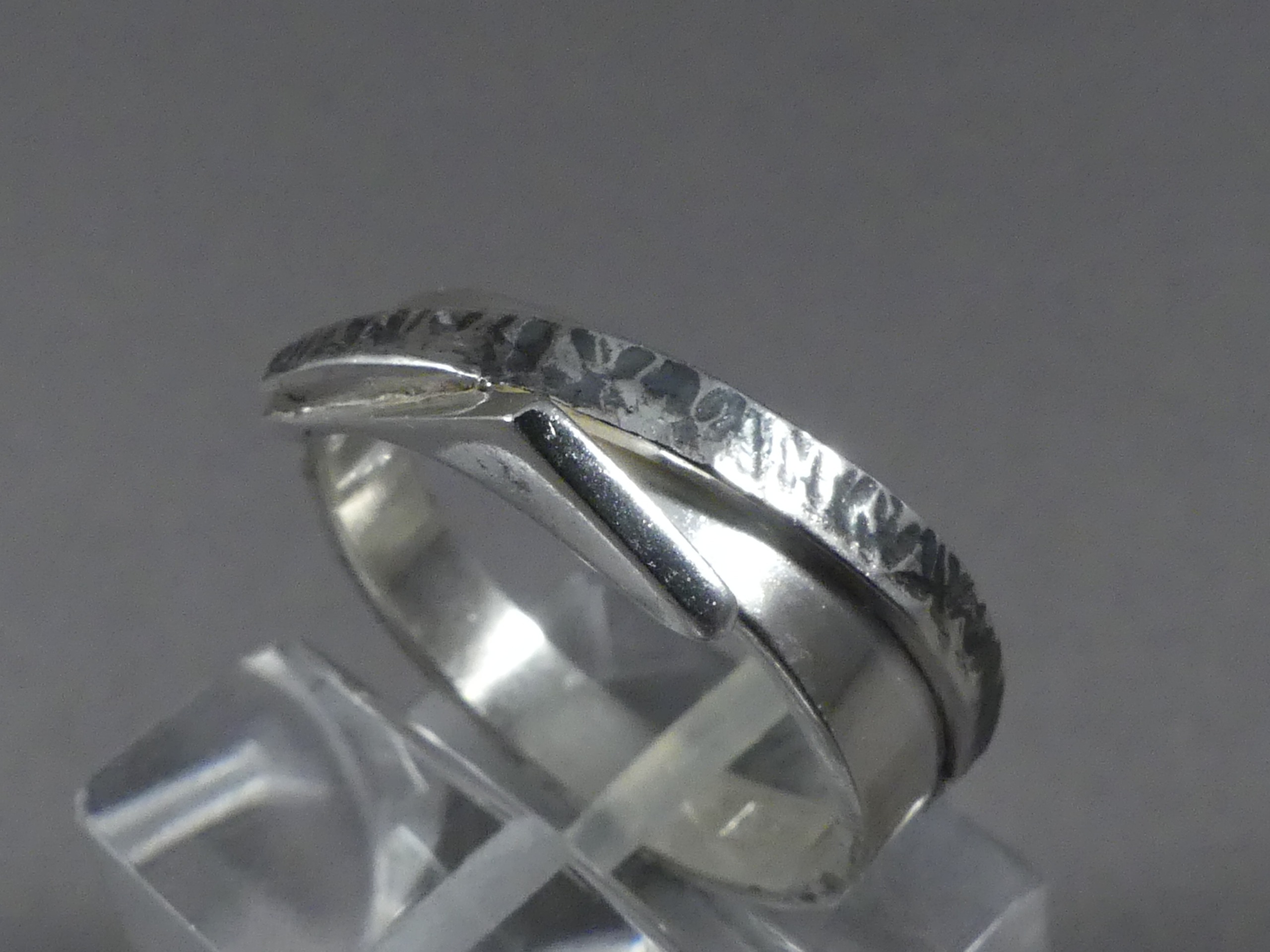 Handgemaakte damesring zilver