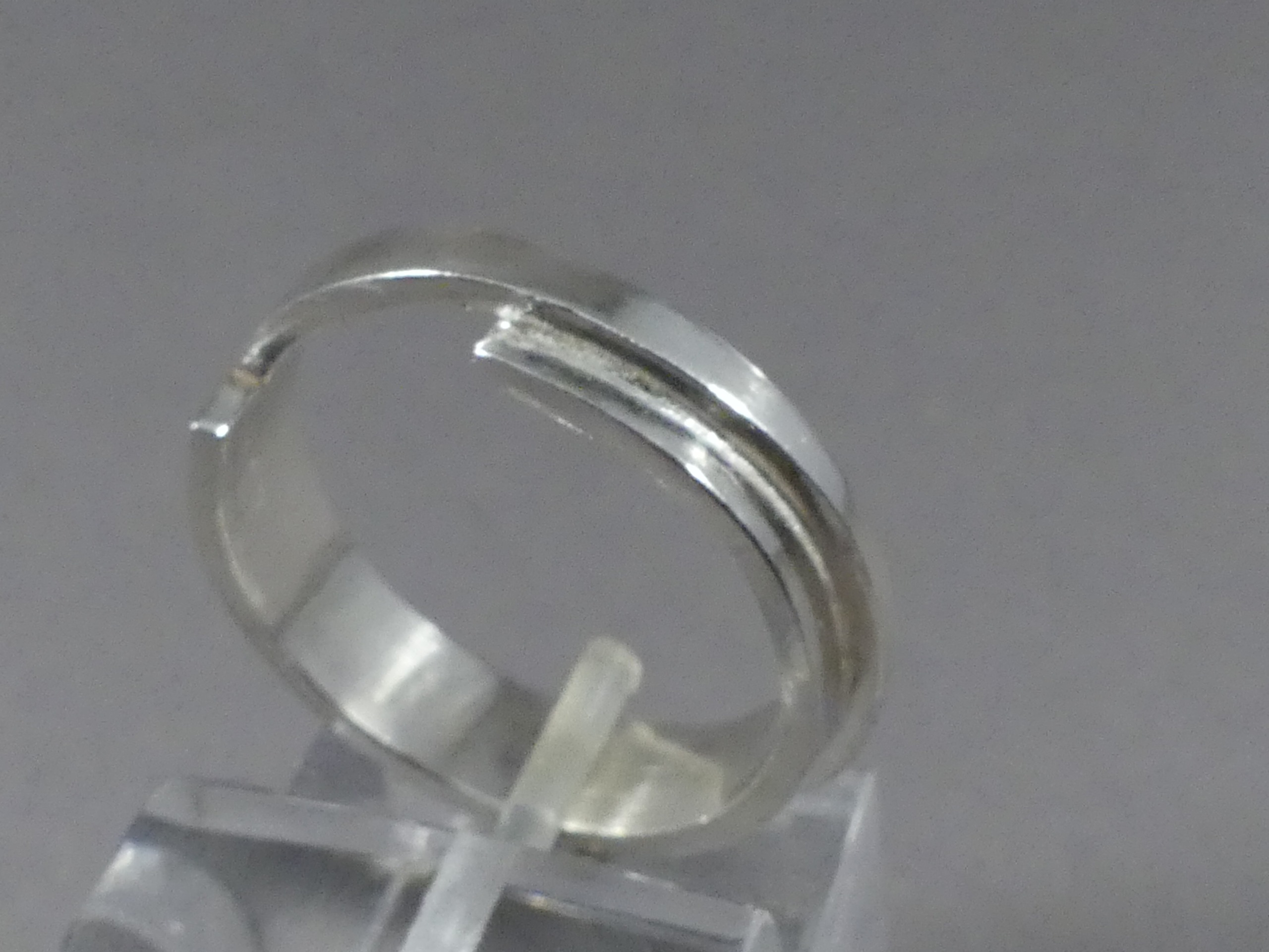 Handgemaakte damesring zilver