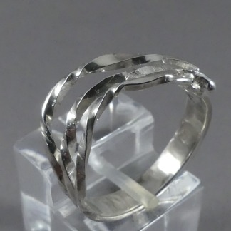 Handgemaakte damesring zilver