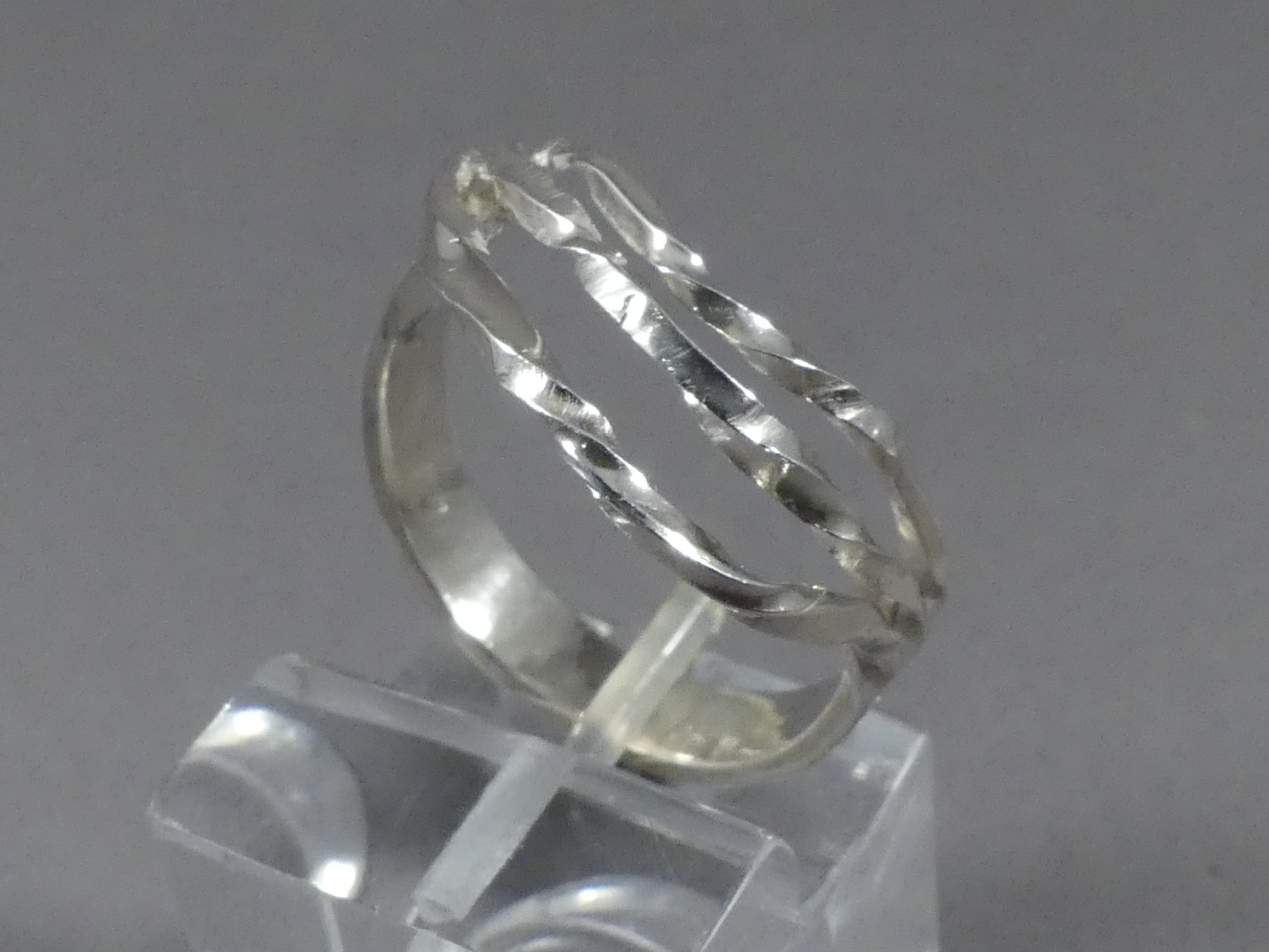 Handgemaakte damesring zilver