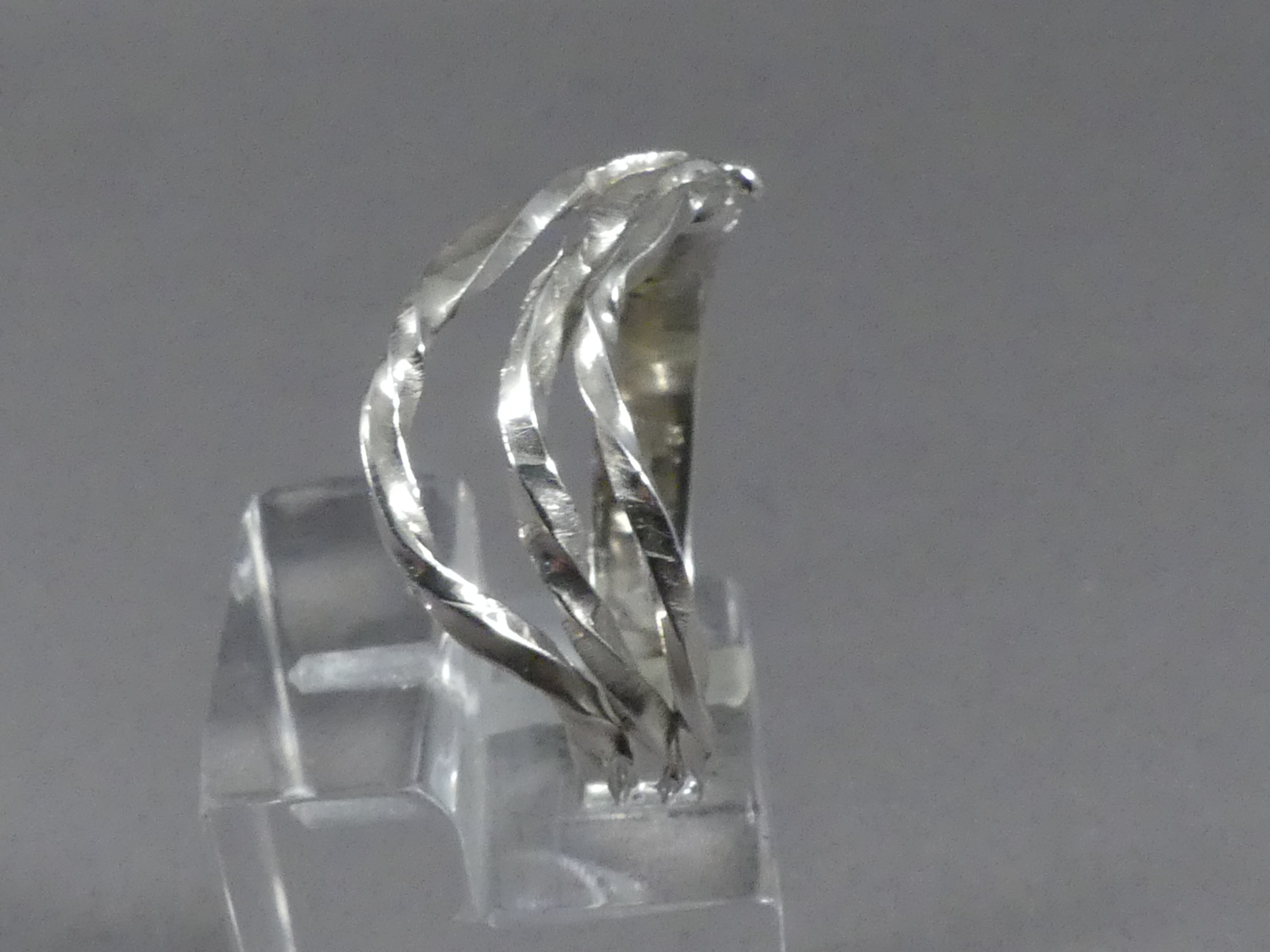 Handgemaakte damesring zilver