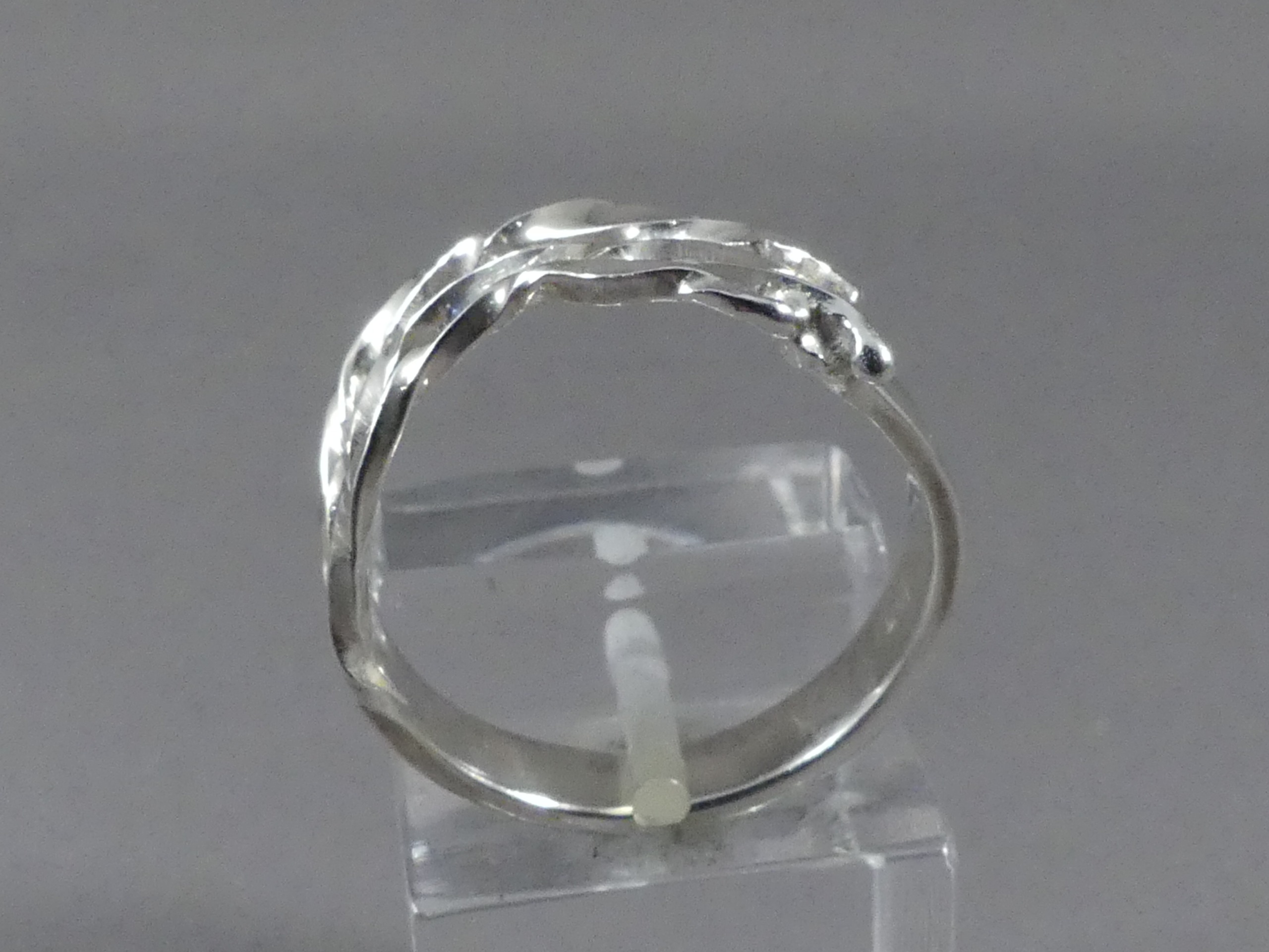 Handgemaakte damesring zilver